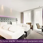 מלון Premier Altstadt *