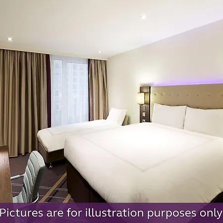 Otel Premier Altstadt 3*