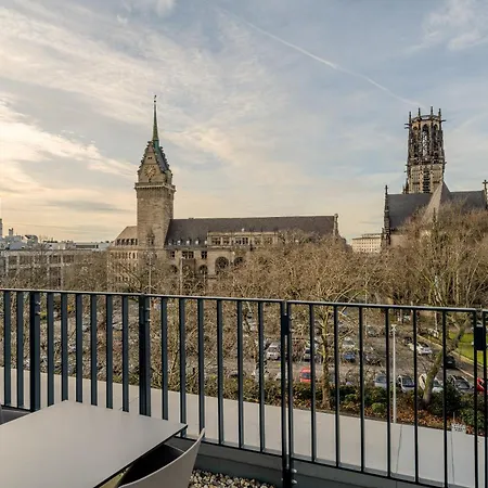 Otel Premier Altstadt 3*