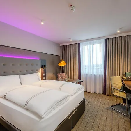 Premier Altstadt Otel 3*